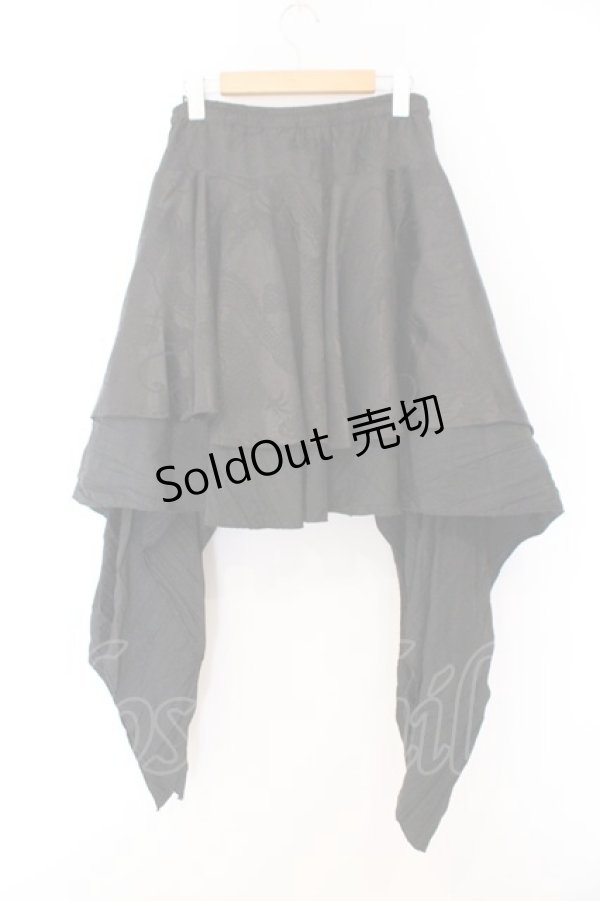 画像4: Qutie Frash / 2023年プレミアム-蘿月-アシメスカート  ブラック O-26-02-14-042-QU-SK-OW-OS (4)