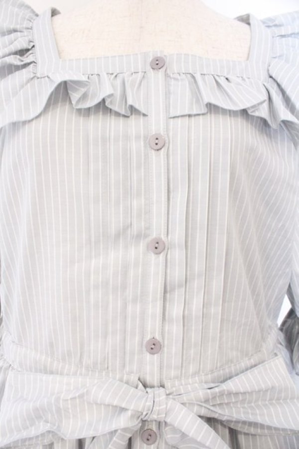 画像2: Physical Drop / 前釦ティアードワンピース  グレーストライプ O-26-02-14-060-LO-OP-OW-OS (2)