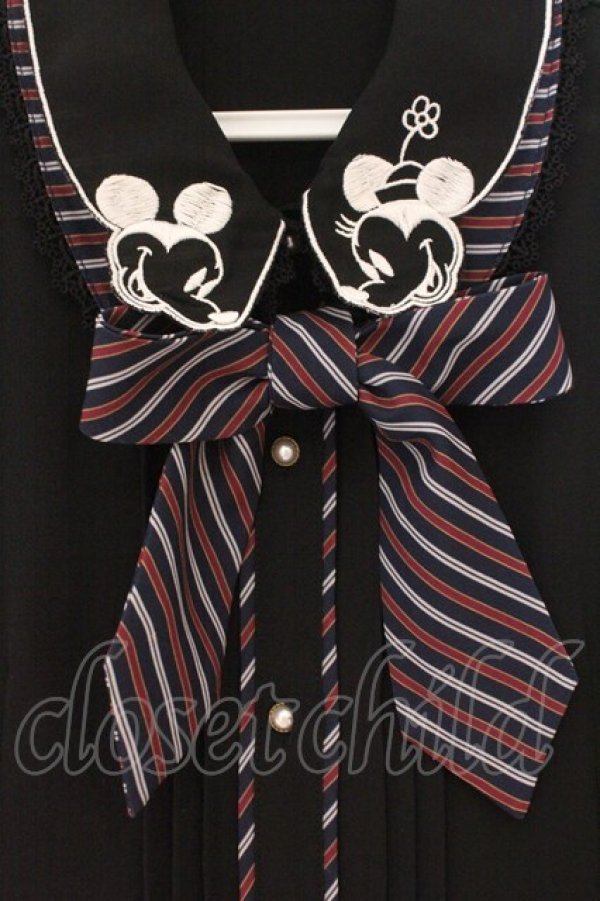 画像2: axes femme POETIQUE / ミッキー&ミニー刺繍襟半袖ブラウス M クロ×ネイビー O-26-02-17-026-AX-BL-IG-OS (2)