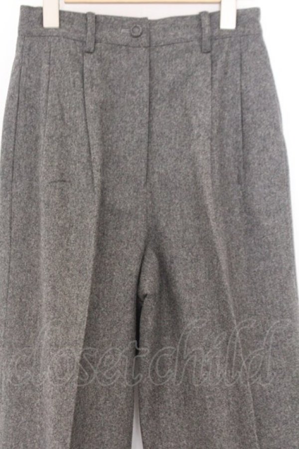 画像2: INGEBORG / タックパンツ  グレー O-26-02-18-1050-LO-PA-IG-OS (2)