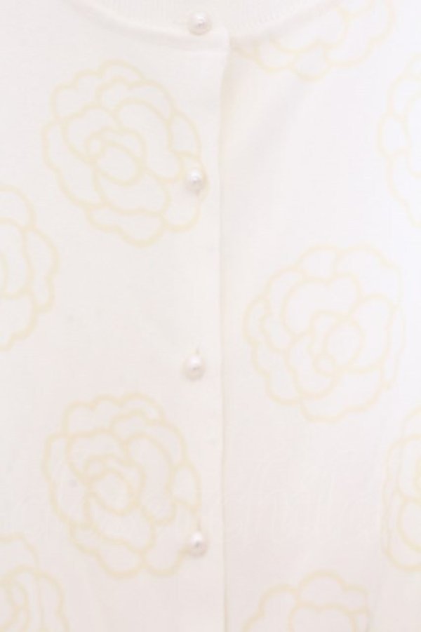 画像2: INGEBORG / カメリアプリントパールボタンカーディガン 3(9号) オフシロ O-26-02-18-1060-LO-TO-IG-OS (2)