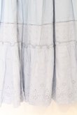 画像2: axes femme POETIQUE / コットンレースティアードスカート  サックス O-26-02-18-1015-AX-SK-IG-OS (2)