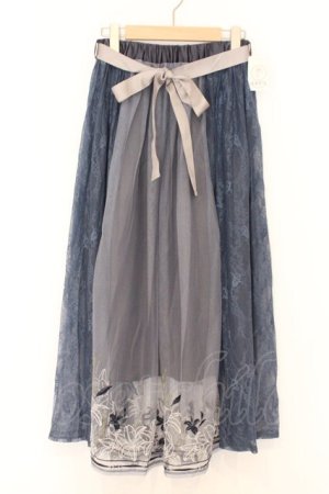画像: axes femme / リリー柄チュール刺繍スカート  ブルー O-26-02-18-1016-AX-SK-IG-OS