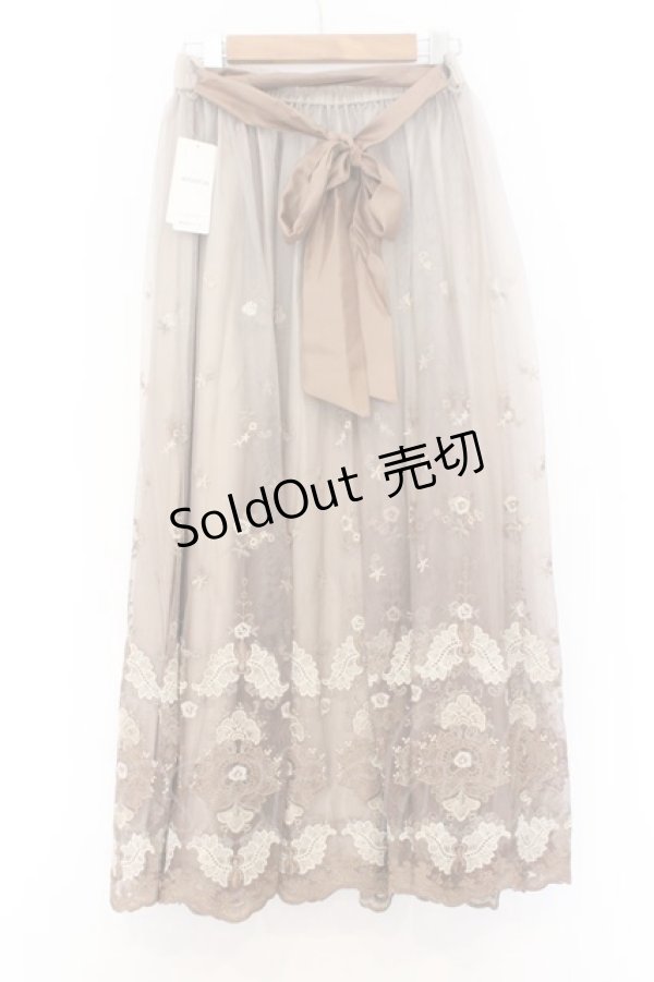 画像3: axes femme / グラデチュール刺繍スカート  キャメル O-26-02-18-1029-AX-SK-IG-OS (3)