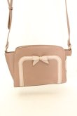 画像1: m petit by misako / AMリボンヨコショルダーバッグ  ピンクベージュ O-26-02-19-039-LO-BG-IG-OS (1)