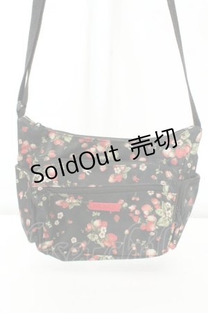 画像: PINK HOUSE / 2019A/W ムック本 いちご柄ショルダーバッグ  クロ O-26-02-19-050-LO-BG-IG-OS