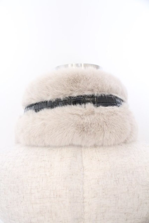 画像3: axes femme / ベルトファーティペット  ベージュ O-26-02-19-1001-AX-ZA-IG-OS (3)