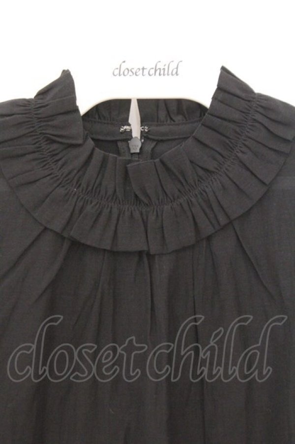 画像2: franche lippee black / フリルスタンドカラーブラウス  クロ O-26-02-21-025-LO-BL-IG-OS (2)