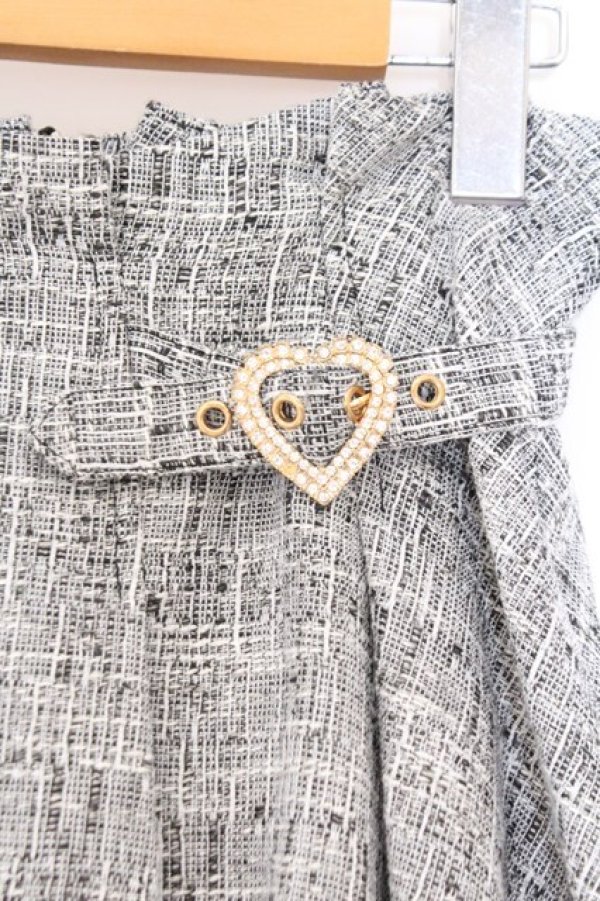 画像2: Rojita / ハートビジューバックルスカート  グレーツイード風 O-26-02-21-069-LO-SK-IG-OS (2)