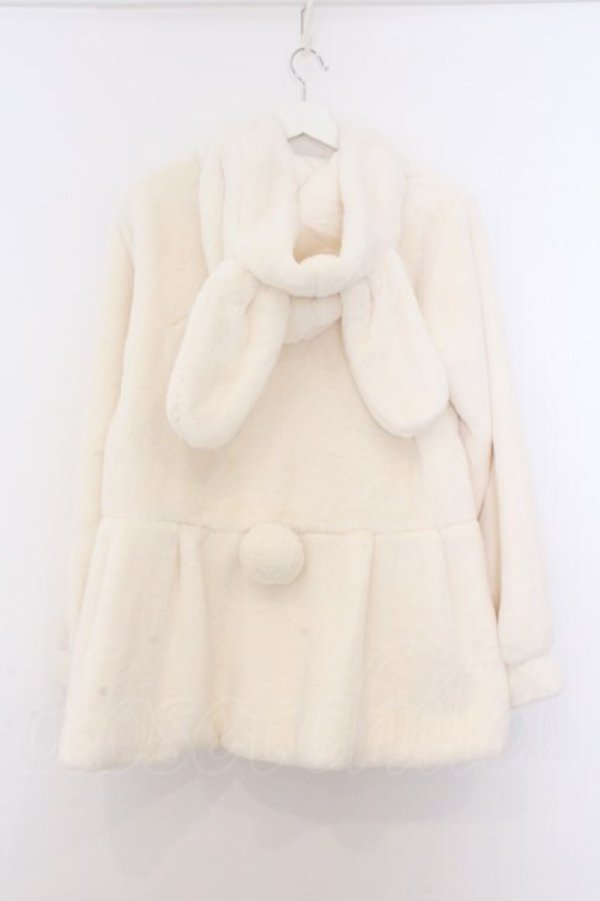 画像4: Honey Cinnamon / パールボタンうさ耳エコファーコート  オフシロ O-26-02-21-090-LO-CO-IG-OS (4)