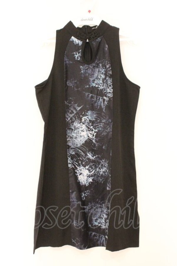 画像1: NieR Clothing / ノースリーブチャイナワンピース F ブラック O-26-02-23-031-PU-OP-YM-OS (1)