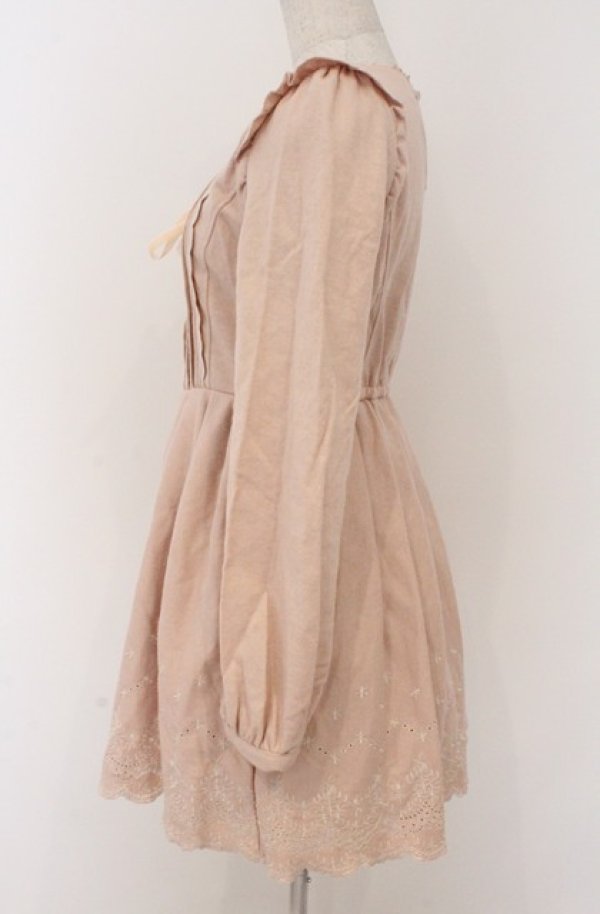 画像4: LIZ LISA / カットングレースウールワンピース 0 ピンクベージュ O-26-02-24-1052-LO-OP-YM-OS (4)