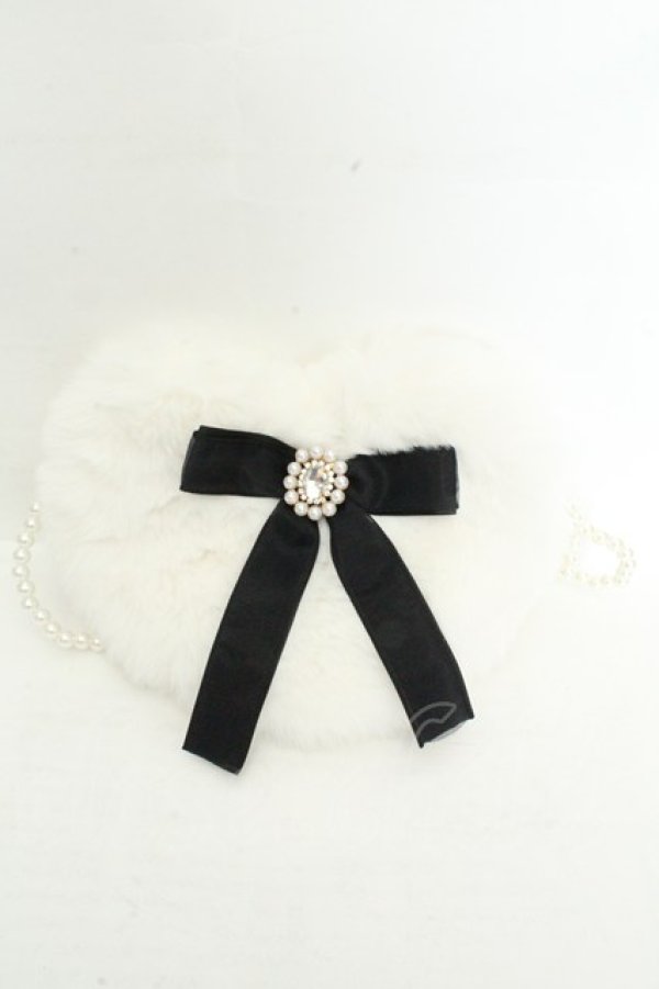 画像1: Rojita / 2022 ROJITA福袋 ファーハートポシェット単品  シロ O-26-02-24-2092-LO-BG-OW-OS (1)