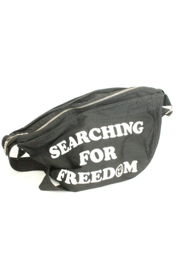 画像1: WORLD WIDE LOVE！(Rydia) / ロゴptショルダーバッグ  ブラック O-26-02-24-2102-PU-BG-OW-OS (1)