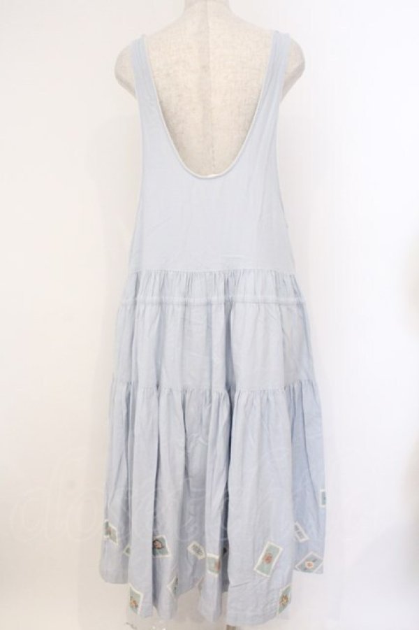 画像4: PINK HOUSE / パッチワークカットジャンパースカート  サックス O-26-02-26-054-LO-OP-IG-OS (4)