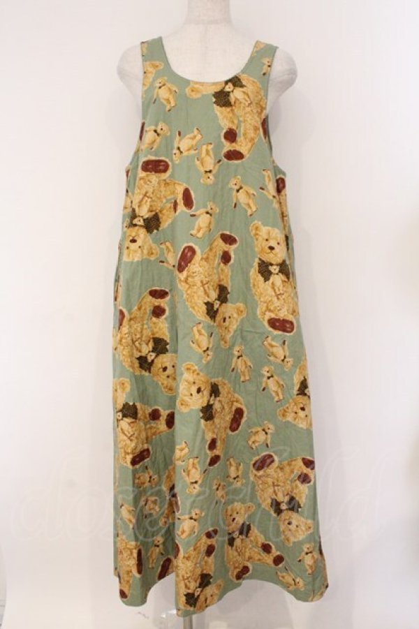 画像1: WONDERFUL WORLD / くまさん総柄後ろリボンジャンパースカート  グリーン O-26-02-26-055-LO-OP-IG-OS (1)