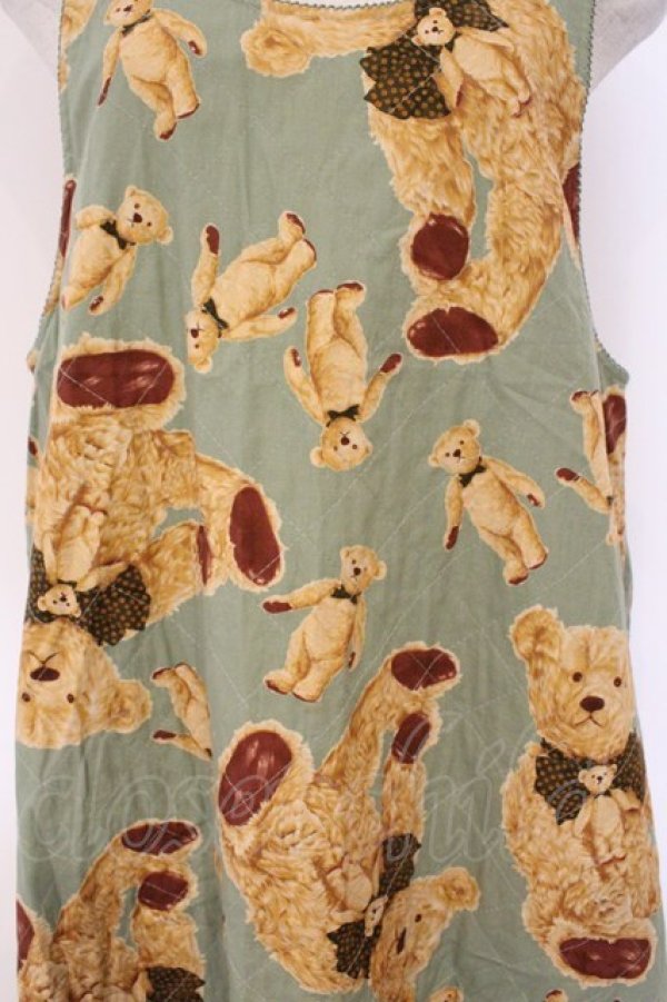 画像2: WONDERFUL WORLD / くまさん総柄後ろリボンジャンパースカート  グリーン O-26-02-26-055-LO-OP-IG-OS (2)