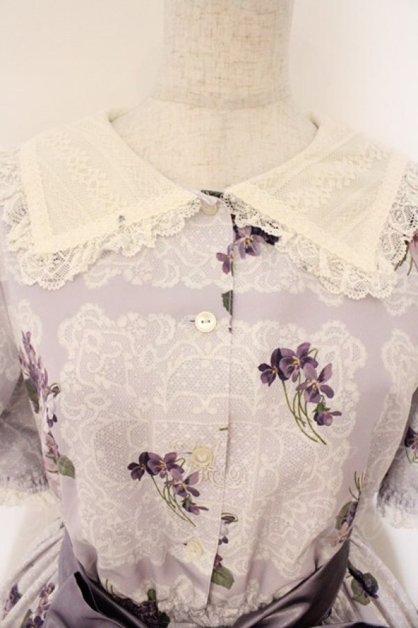 画像2: Melody BasKet / Violet laceスクエアカラーワンピース M ラベンダー O-26-02-26-061-LO-OP-IG-OS (2)