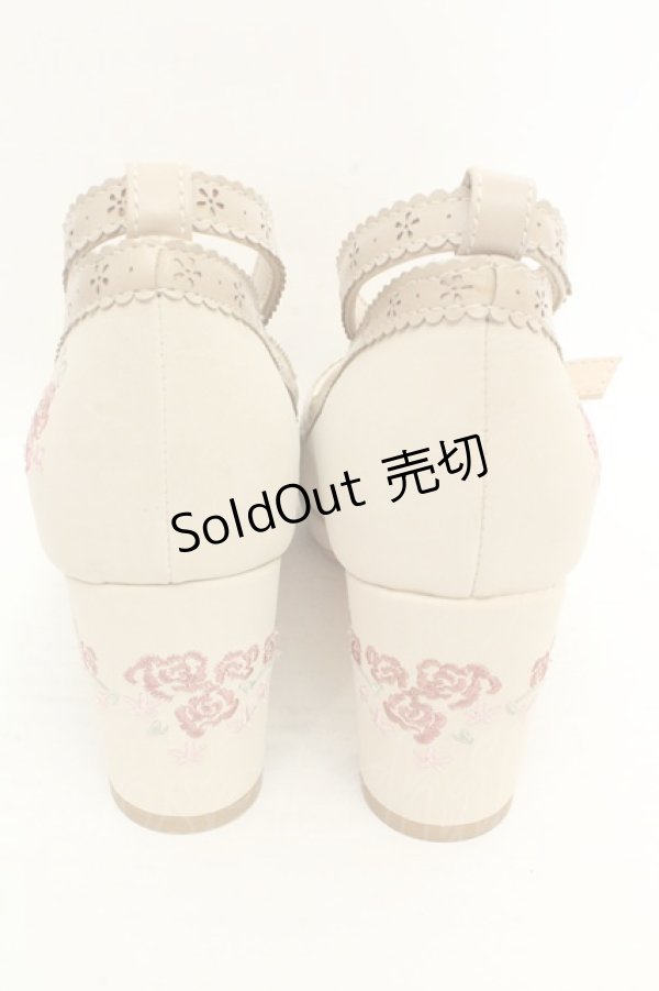画像3: axes femme / 刺繍スカラップパンプス L ベージュ O-26-02-26-1045-AX-SH-IG-ZT0312G (3)