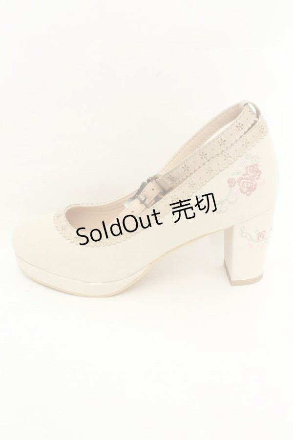 画像6: axes femme / 刺繍スカラップパンプス L ベージュ O-26-02-26-1045-AX-SH-IG-ZT0312G (6)