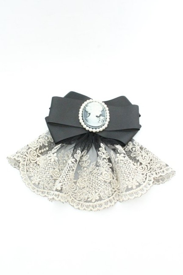 画像1: MIHO MATSUDA / レースカメオブローチ  ブラック×ゴールド O-26-02-26-1083-GO-AC-OW-OS (1)