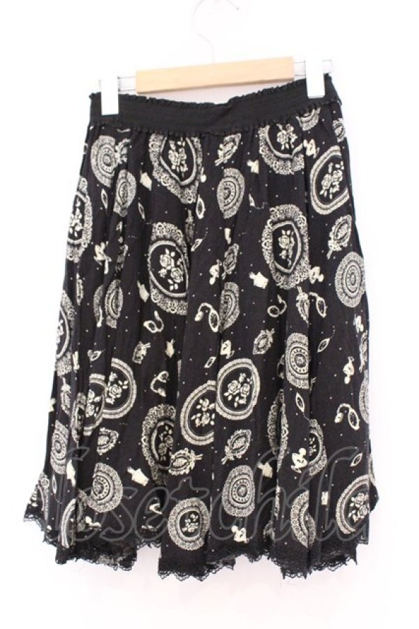 画像3: axes femme / モチーフプリントフレアミニスカート M クロ O-26-02-27-001-AX-SK-IG-OS (3)