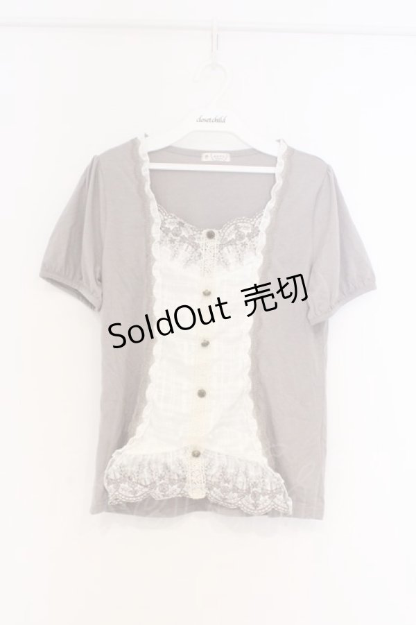 画像1: axes femme / 胸元レース重ね着風トップス M グレージュ O-26-03-01-023-AX-TO-OW-OS (1)