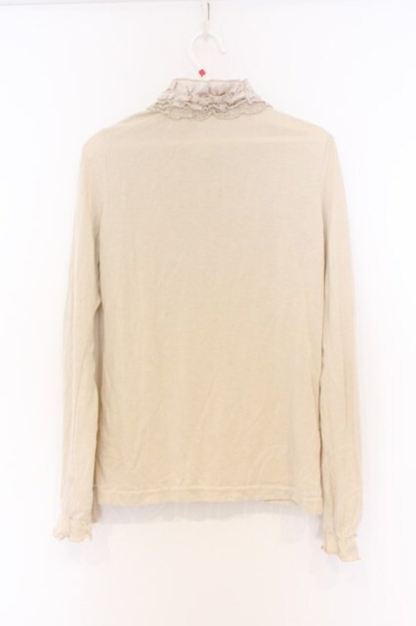 画像3: axes femme / ブローチ付きブラウス風プルオーバー M ベージュ O-26-03-01-027-AX-TO-OW-OS (3)