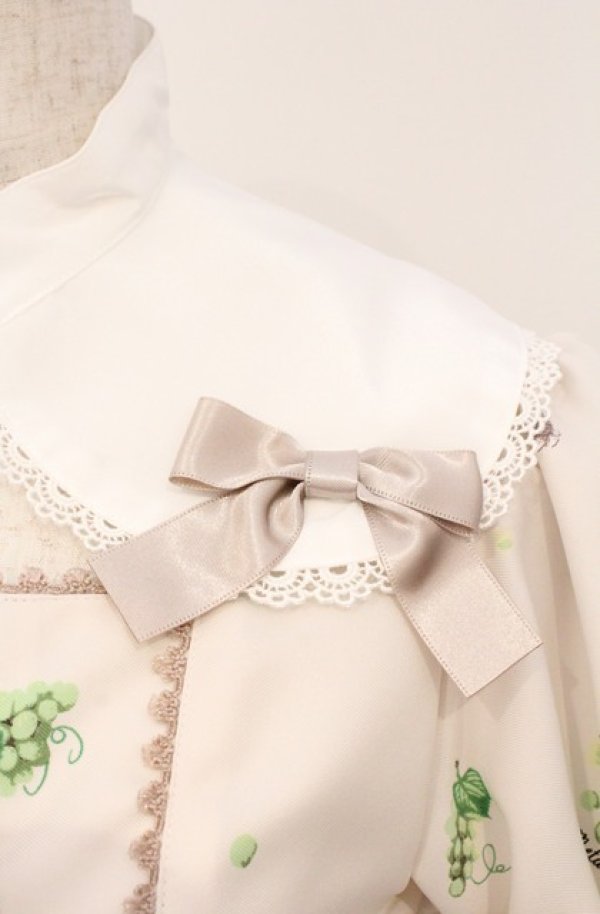 画像3: metamorphose / こぎつねのかくれんぼ衿付ワンピース  オフシロ系×グレージュリボン O-26-03-02-022-ME-OP-OW-OS (3)