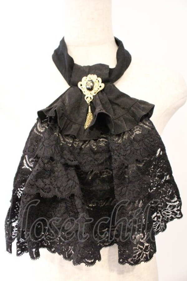 画像1: MARBLE / アンティークブローチ付きゴシック調レースタイ  ブラック O-26-03-04-024-GO-ZA-IG-OS (1)