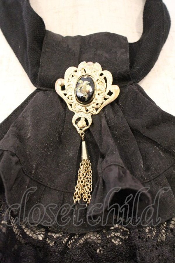 画像2: MARBLE / アンティークブローチ付きゴシック調レースタイ  ブラック O-26-03-04-024-GO-ZA-IG-OS (2)