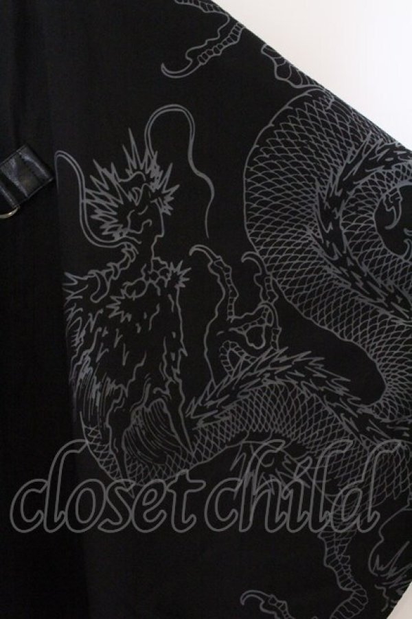 画像2: Qutie Frash / 2025GW ノベルティ万能ポンチョ  ブラック×グレー O-26-03-06-058-QU-TO-IG-OS (2)