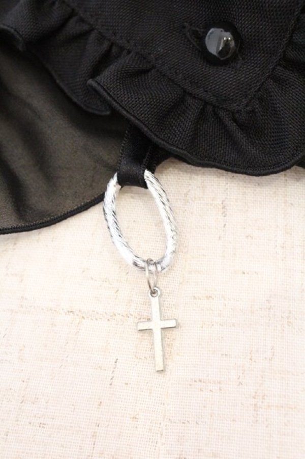 画像2: MARBLE / ゴシック調十字架付き立ち衿ケープ  ブラック O-26-03-06-010-GO-JA-IG-OS (2)