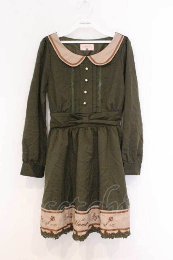 画像1: axes femme POETIQUE / 英字刺繍ワンピース M グリーン O-26-03-07-1037-AX-OP-IG-OS (1)