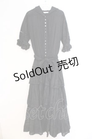 画像: PINK HOUSE / ピンタック使いローンティアードワンピース  クロ O-26-03-07-1075-LO-OP-OW-OS