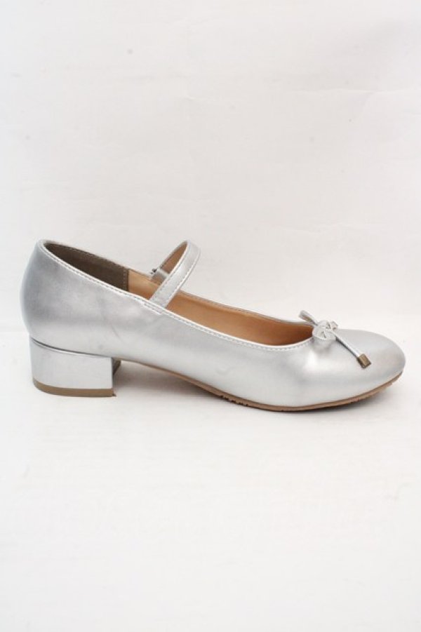 画像4: F&A / ストラップ付リボンバレエシューズ M シルバー O-26-03-07-069-LO-SH-IG-OS (4)