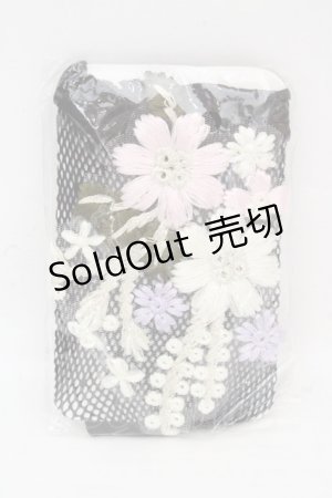 画像: Hoshibako Works / 花モチーフ刺繍ワッペン付き靴下  クロ O-26-03-07-2004-LO-ZA-IG-ZT651-F001
