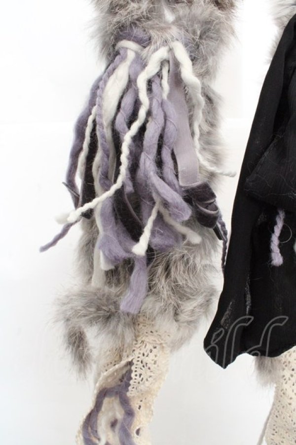 画像3: axes femme / リボンラビットファーマフラー  グレー O-26-03-07-001-AX-AC-OW-OS (3)