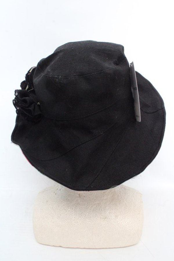 画像3: axes femme / モチーフ付きリバーシブルハット  クロ×花柄ベージュ O-26-03-07-003-AX-AC-OW-OS (3)