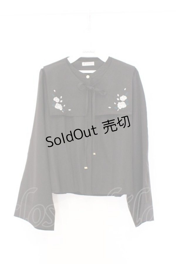 画像1: axes femme / 薔薇刺繍付け襟セットブラウス F クロ O-26-03-08-014-AX-BL-OW-OS (1)