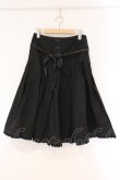 画像1: PINK HOUSE / ピコフリルデニムライクスカート  クロ O-26-03-10-007-LO-SK-IG-OS (1)