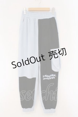 画像: NieR Clothing / バイカラースウェットパンツ F ブラック×ブルー O-26-03-10-075-PU-PA-OW-OS
