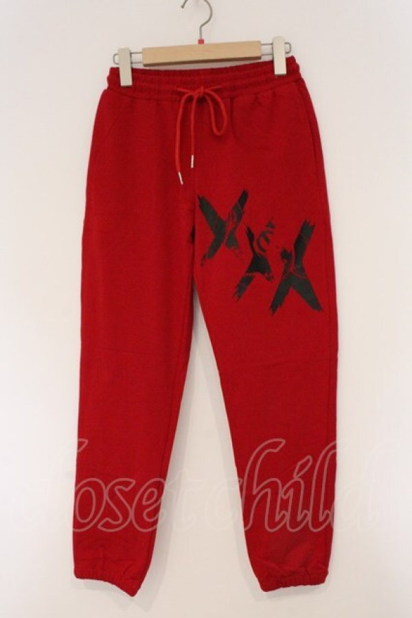 画像1: NieR Clothing / プリントスウエットパンツ  レッド ××× O-26-03-10-079-PU-PA-IG-OS (1)