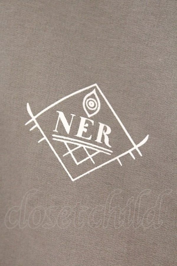 画像2: NieR Clothing / 装飾付きBI-COLOR FAKE LAYERED SHORT PARKA パーカー  カーキグリーン系×ブラック O-26-03-10-083-PU-TO-IG-OS (2)