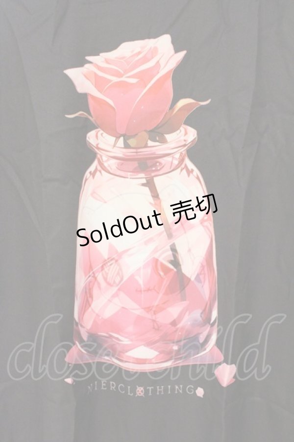 画像2: NieR Clothing / バックプリントシャツ  ブラック×ピンク ローズ O-26-03-10-084-PU-BL-IG-OS (2)