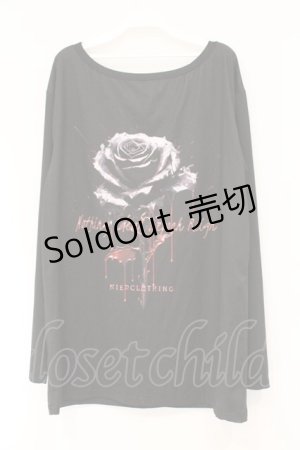 画像: NieR Clothing / 総柄転写カットソー  ブラック バックローズ O-26-03-10-092-PU-TO-IG-OS