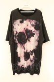画像1: NieR Clothing / 転写pt半袖シャツ  ブラック フラワー O-26-03-10-093-PU-BL-IG-OS (1)