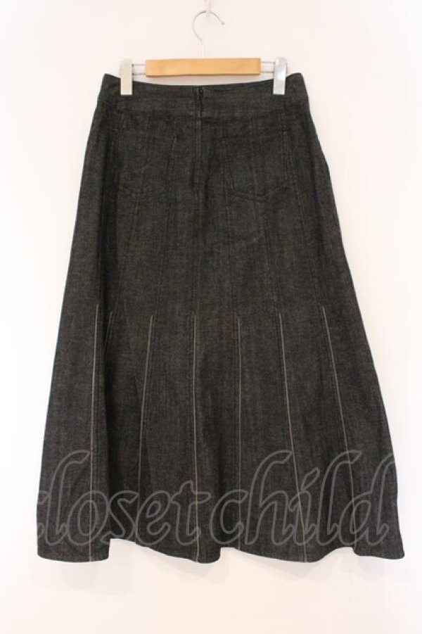 画像3: PINK HOUSE / すずらん刺繍デニムスカート L クロ O-26-03-10-107-LO-SK-IG-OS (3)