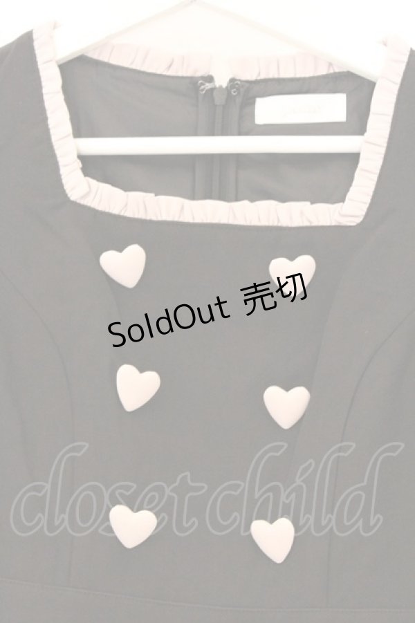 画像2: pium / 2026 NEW YEAR'S BAG OUTER SET B ワンピース単品  クロ×ピンク O-26-03-12-1051-0-OP-IG-OS (2)