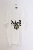 画像1: NieR Clothing / プリントTシャツ XL ホワイト×ブル君 O-26-03-13-043-PU-TS-OW-OS (1)